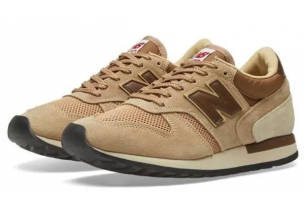 Кроссовки New Balance 770 бежевые